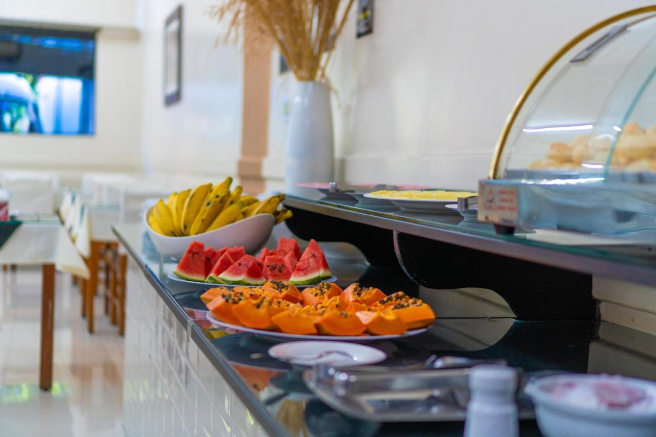 בארה מאנסה Ano Bom Palace Hotel מראה חיצוני תמונה